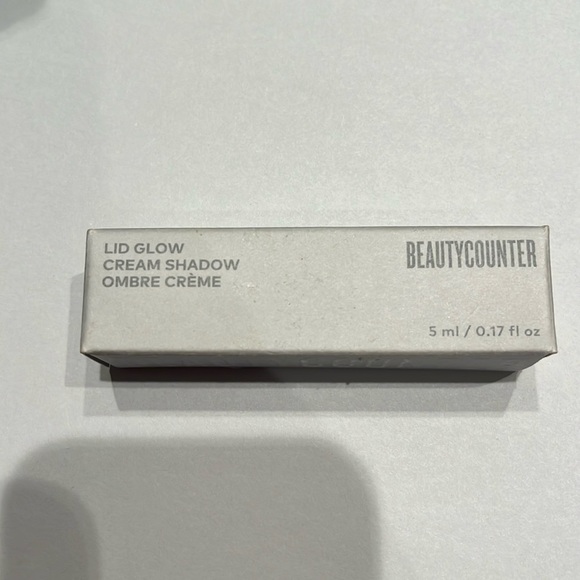 NWT Beauty Counter Lid Glow Cream Shadow Ombré Cream color - Luster like - Picture 2 of 5